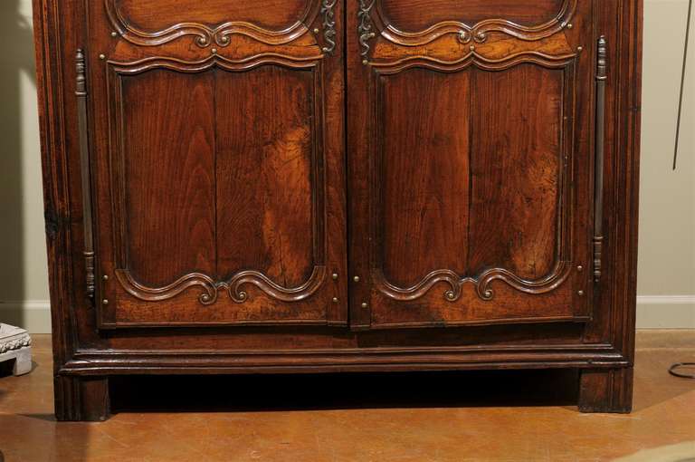 Early 19th Century French Oak Armoire 3
