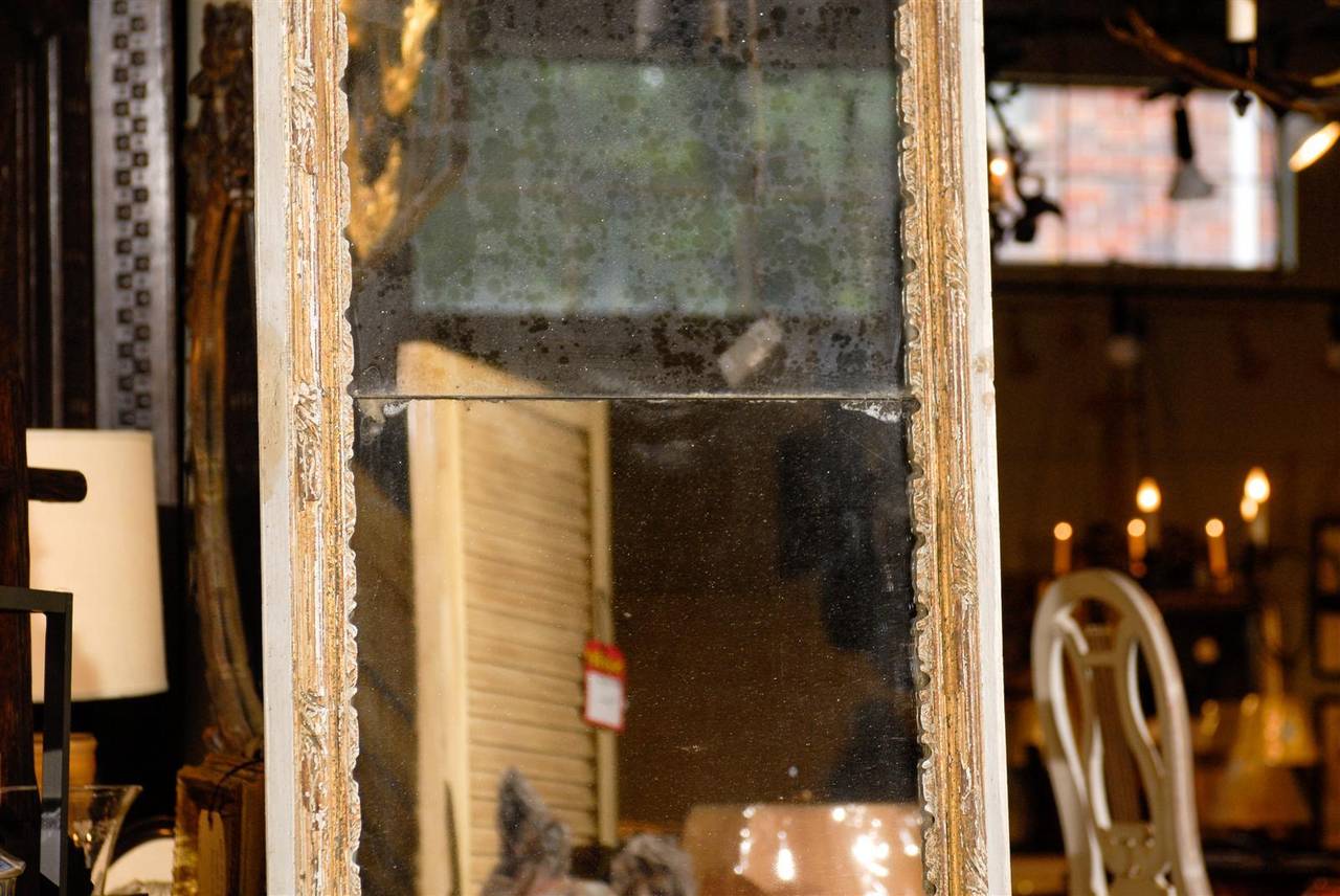 Early 18th Century French Giltwood and Paint Decorated Trumeau Mirror 1