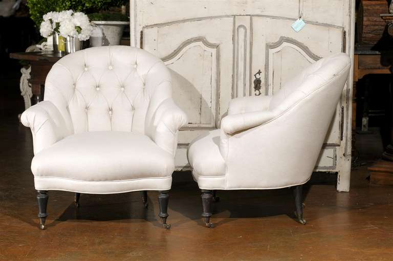 Pair of Tufted Chairs 3
