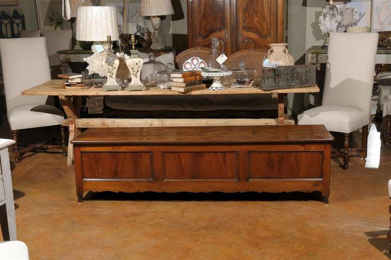 French Provincial 18th Century Fruitwood Coffer In Excellent Condition For Sale In Atlanta, GA
