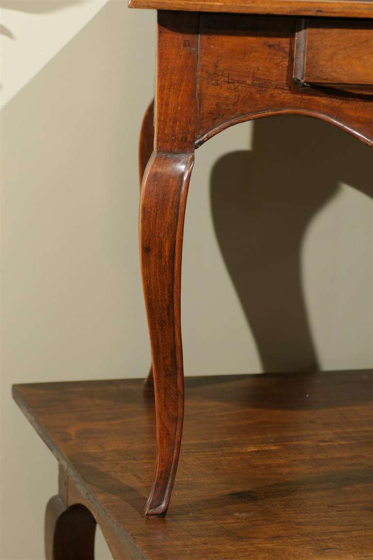 19th Century French Walnut Table For Sale 4
