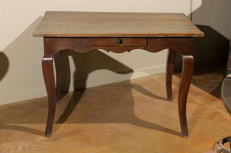 19th Century Large Walnut Table or Desk For Sale 3