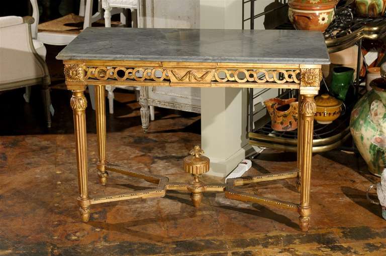 Early 19th Century Carved Giltwood and Gesso Side Table 6