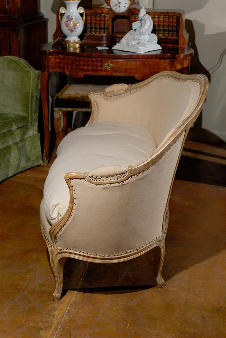 Early 19th Century Louis XV Style Giltwood Upholstered Settee In Good Condition In Atlanta, GA