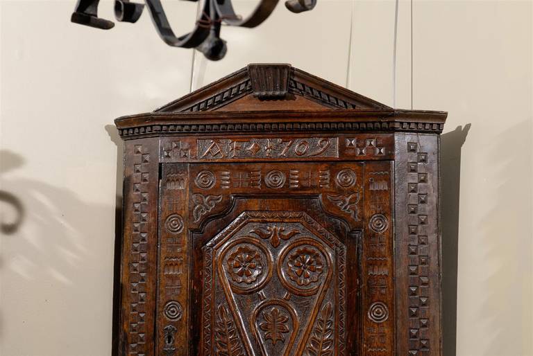 Early 18th Century English Carved Corner Cupboard 5