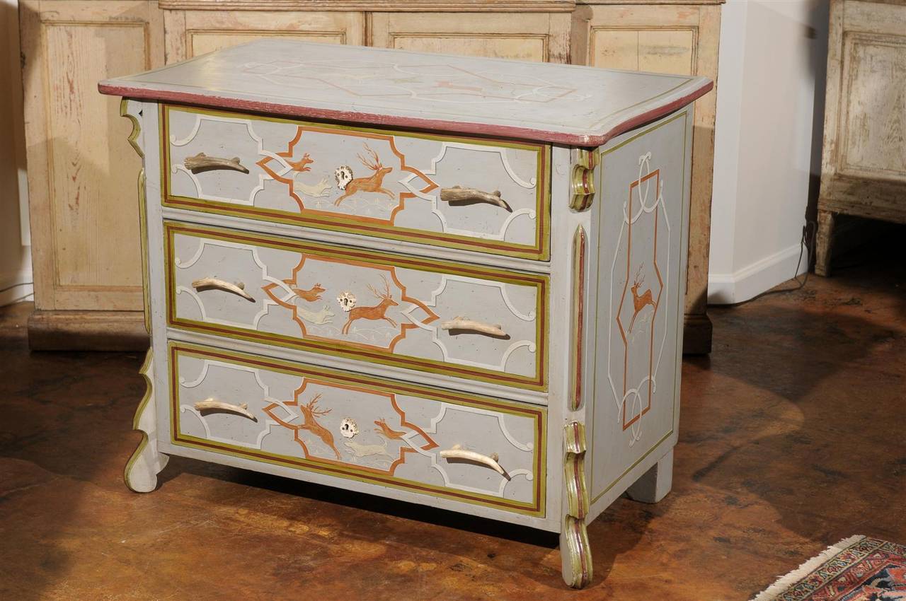 English 1900s Stags and Dogs Painted Three-Drawer Commode with Antlers Handles 2