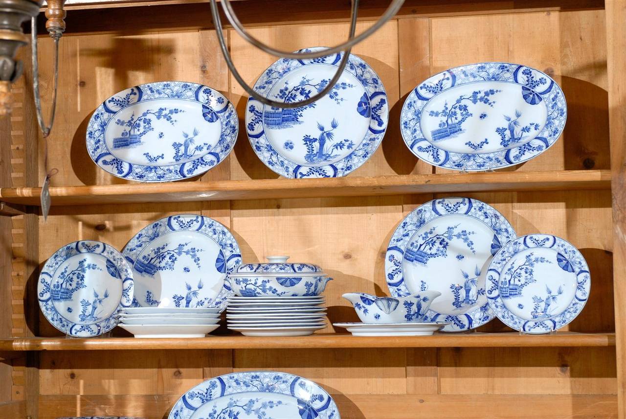 85-Piece Blue and White Japonisme Porcelain Dinnerware Designed by Claude Monet 2