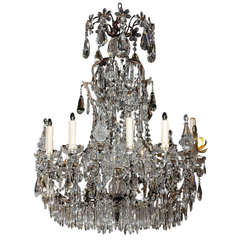 French Chandelier in Iron and Crystal