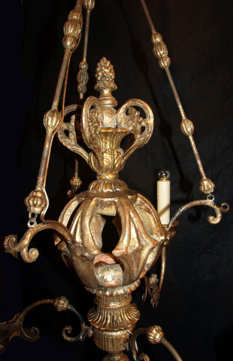 Giltwood Antique Chandelier. 19th Century Italian Chandelier