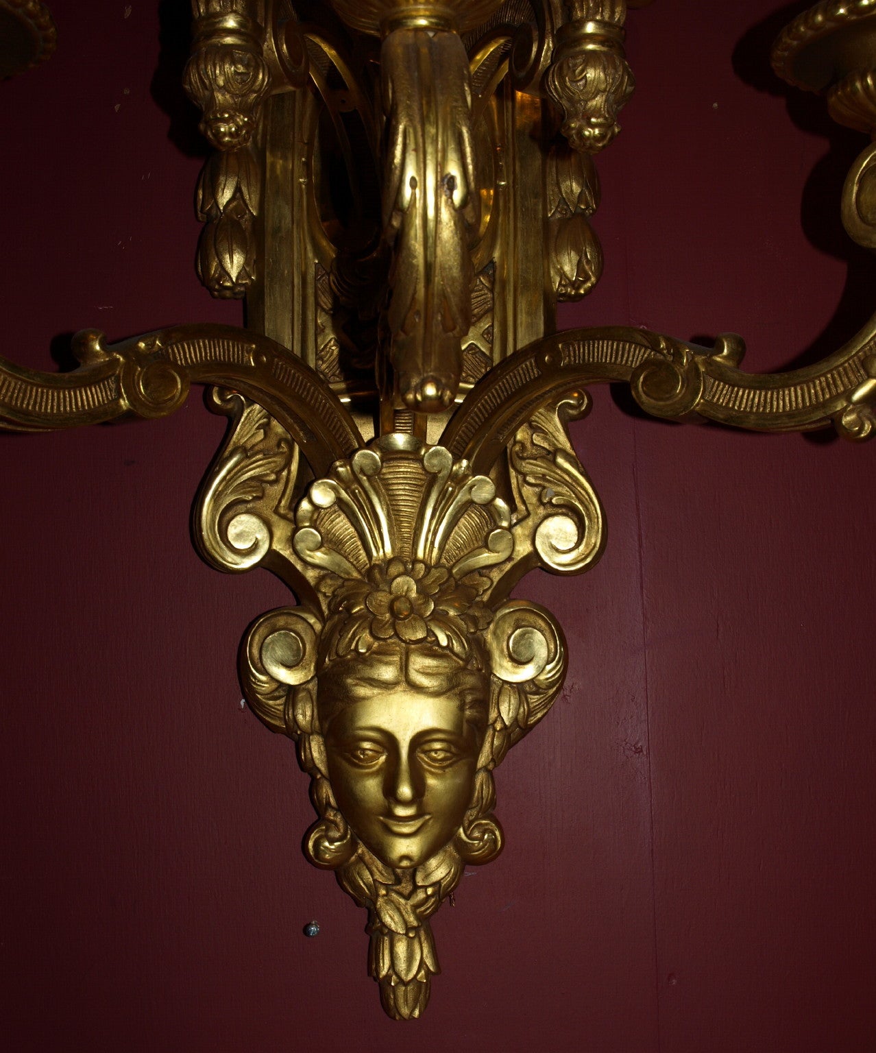 Antique Magnificent Giltwood Sconces In Excellent Condition For Sale In Atlanta, GA