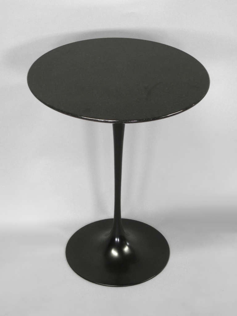 American Eero Saarinen Tulip Table for Knoll