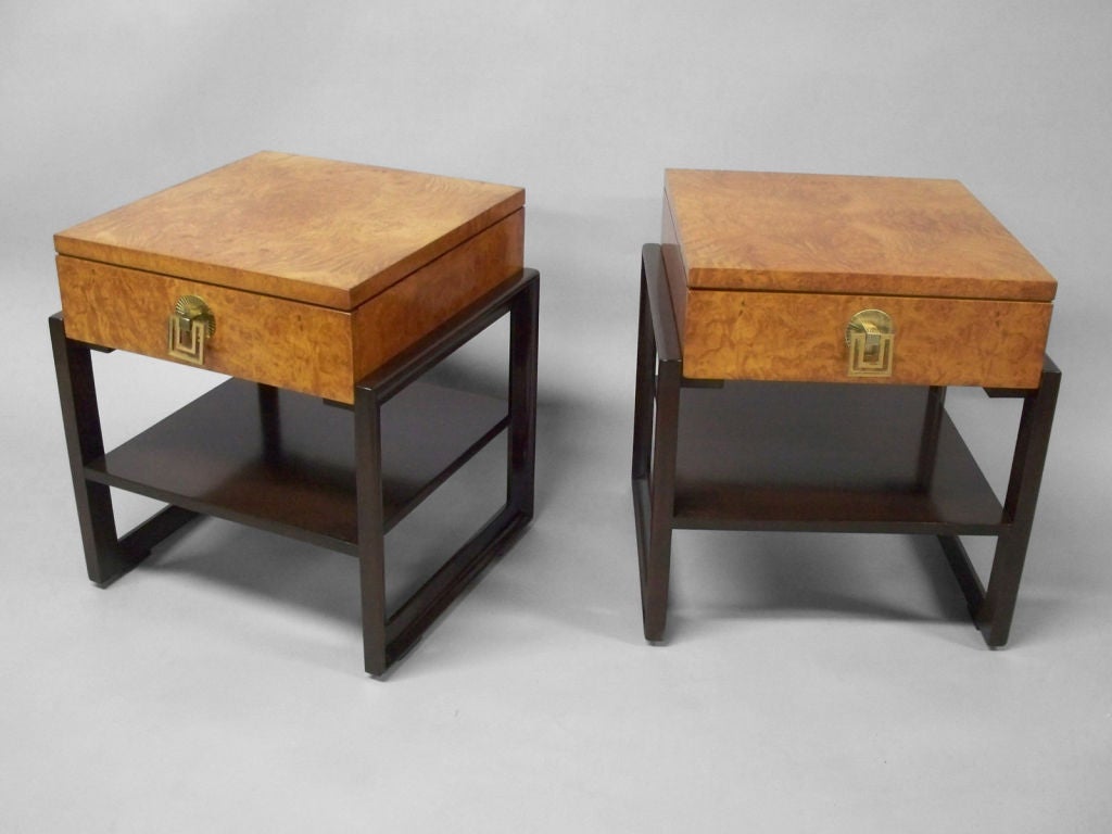 Mid-Century Modern Pair of Burl and Mahogany Nightstands or Side Tables Renzo Rutili