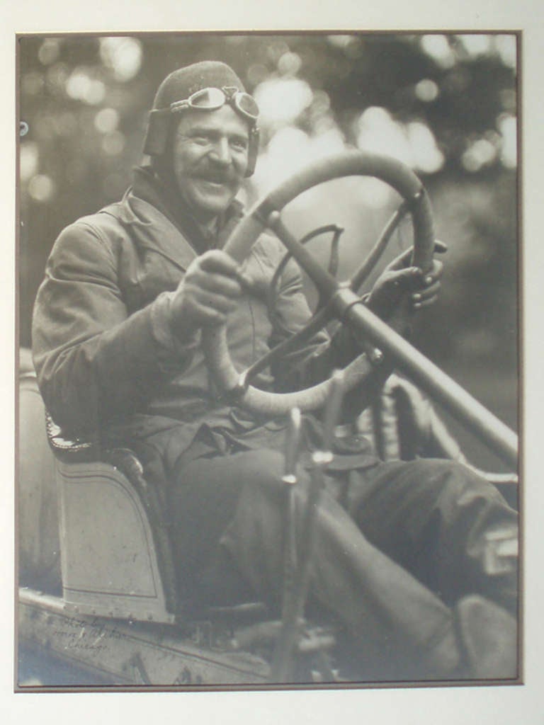 Louis Chevrolet, fotógrafo de Howe and Arthur.
