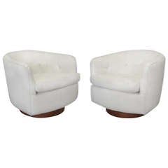 Pair of Swivel Tub Chairs by Milo Baughman