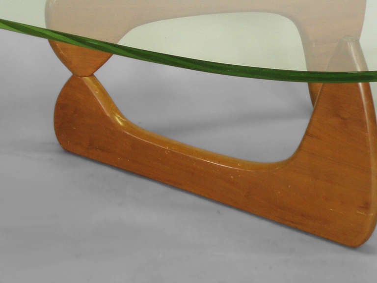 American Rare Early Production Noguchi IN-50 Coffee Table
