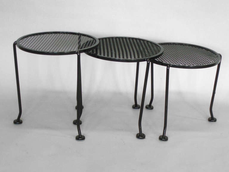 Nest of Three Side Tables by Russell Lee Woodard In Excellent Condition In Ferndale, MI