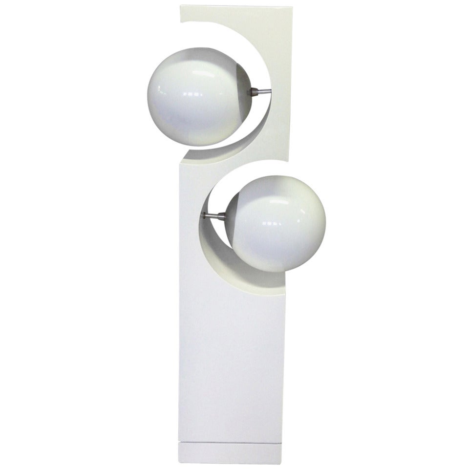 Op Pop Mod White Lacquered Round Globe Table Lamp