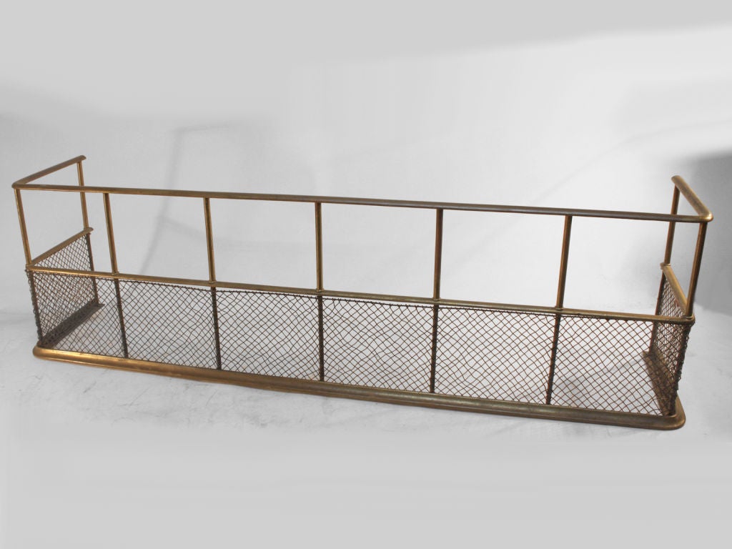 English Style Nursery Fender