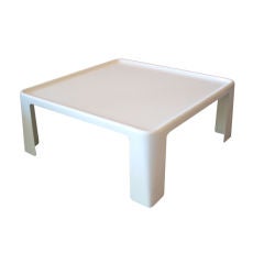 White Plastic Amanta Cocktail Table by Mario Bellini