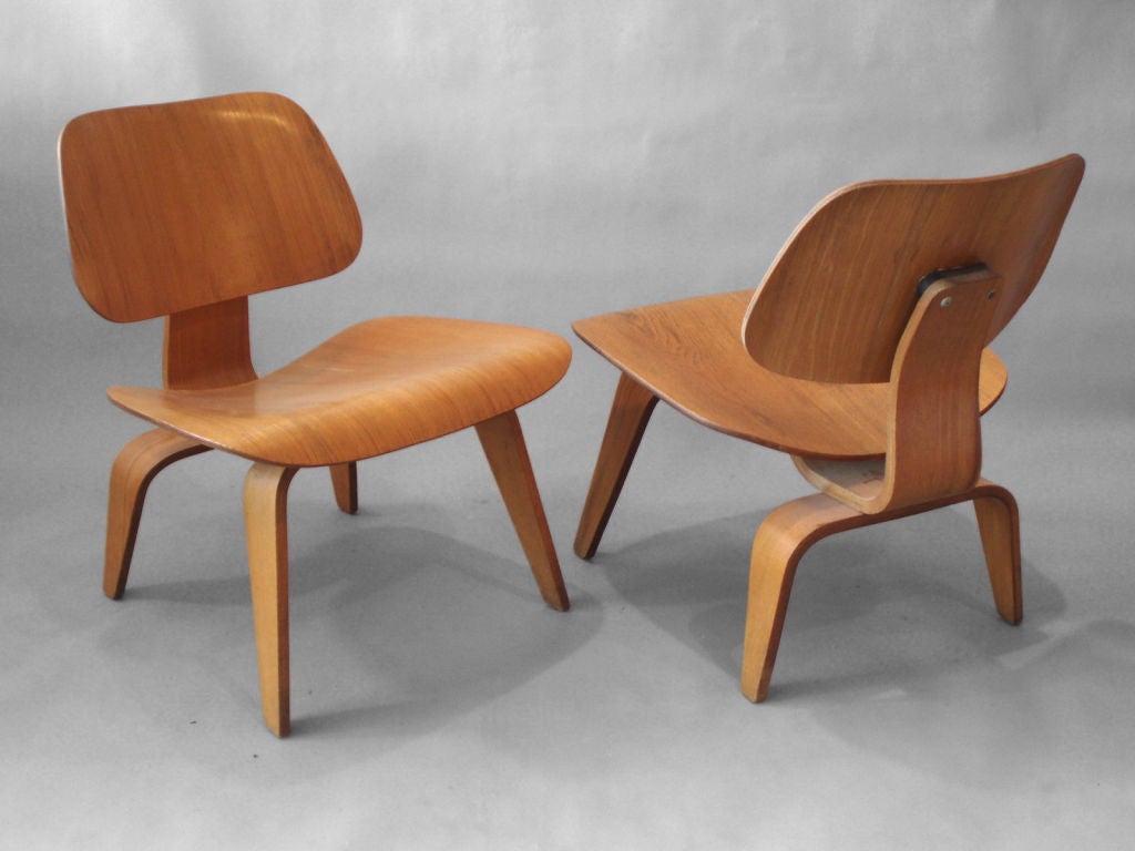 Mid-20th Century Ash Low Lounge Chairs (LCW) by Charles & Ray Eames