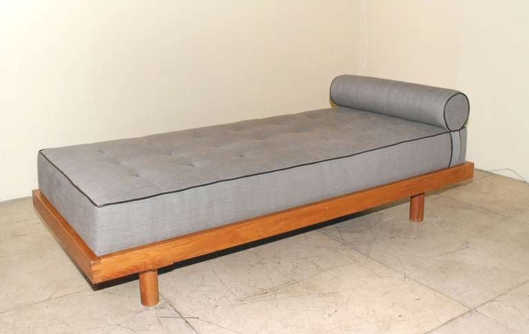 Elegant 1965 daybed by Pierre Chapo.

Chapo Pierre, 1927-1986 (France).