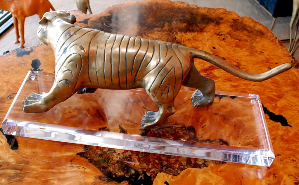 1960s Tiger Sculpture In Good Condition For Sale In Cathedral City, CA