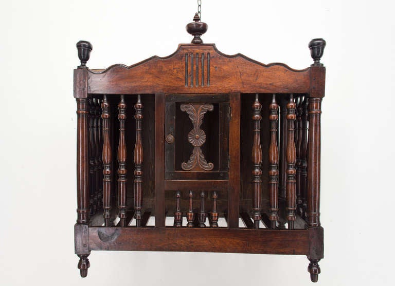 An early 19th century Louis XVI style Pétrin and Panetiere made of walnut from Provence. The Pétrin or the dough box is in three parts with a center finial. Above is the panetière with an unusual center carved motif in the door.
All original