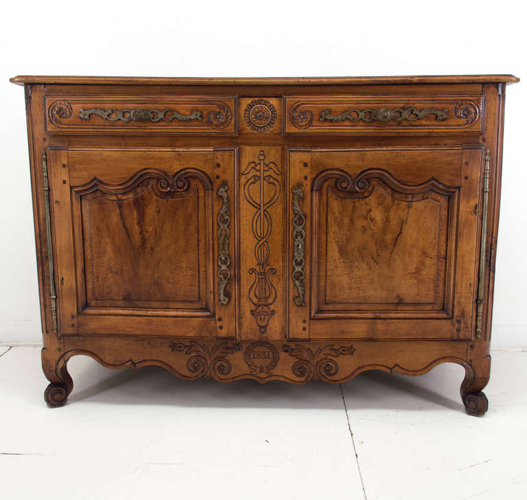 19th Century French Louis XV Style Buffet or Sideboard 2