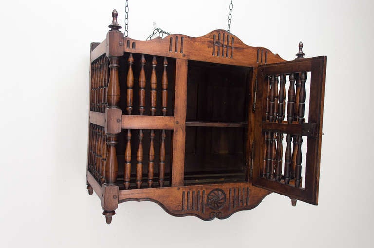 18th c. French Louis XV Walnut Panetiere In Good Condition In Winter Park, FL