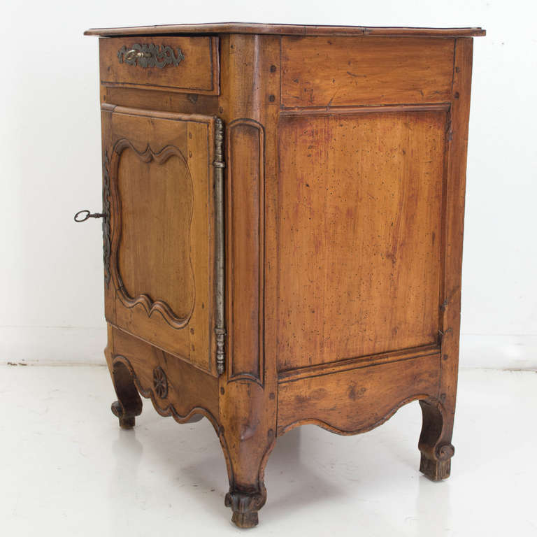18th c. Louis XV Confiturier or Buffet In Excellent Condition In Winter Park, FL