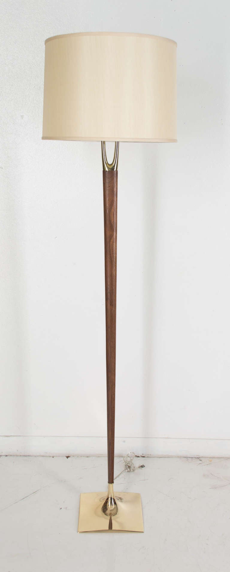 American Laurel Floor Lamp