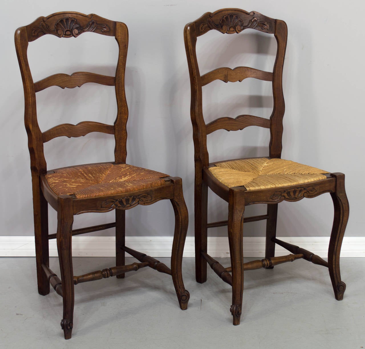 Set of Six  French Country Rush Seat Chairs In Good Condition In Winter Park, FL