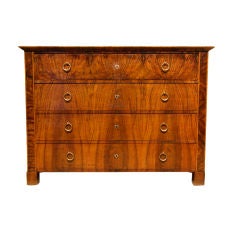 Walnut Biedermeier Commode or chest of drawers