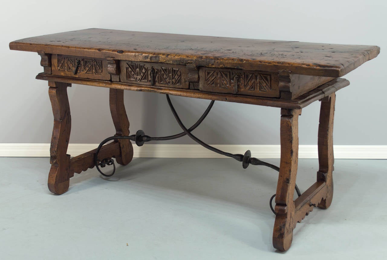 18th Century Spanish Baroque Table Desk In Excellent Condition In Winter Park, FL