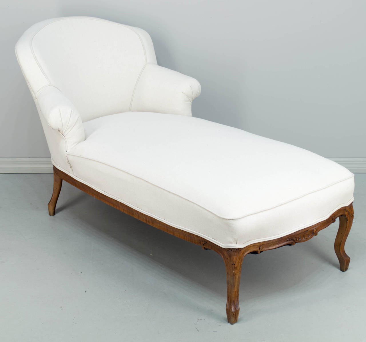 20th Century Louis XV Style Recamier or Chaise