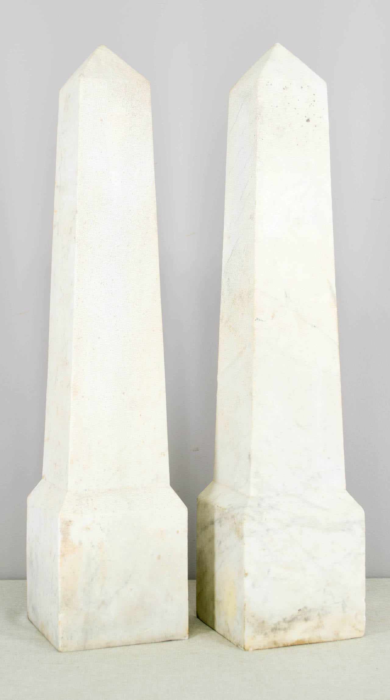 Pair of French Marble Obelisks In Excellent Condition In Winter Park, FL