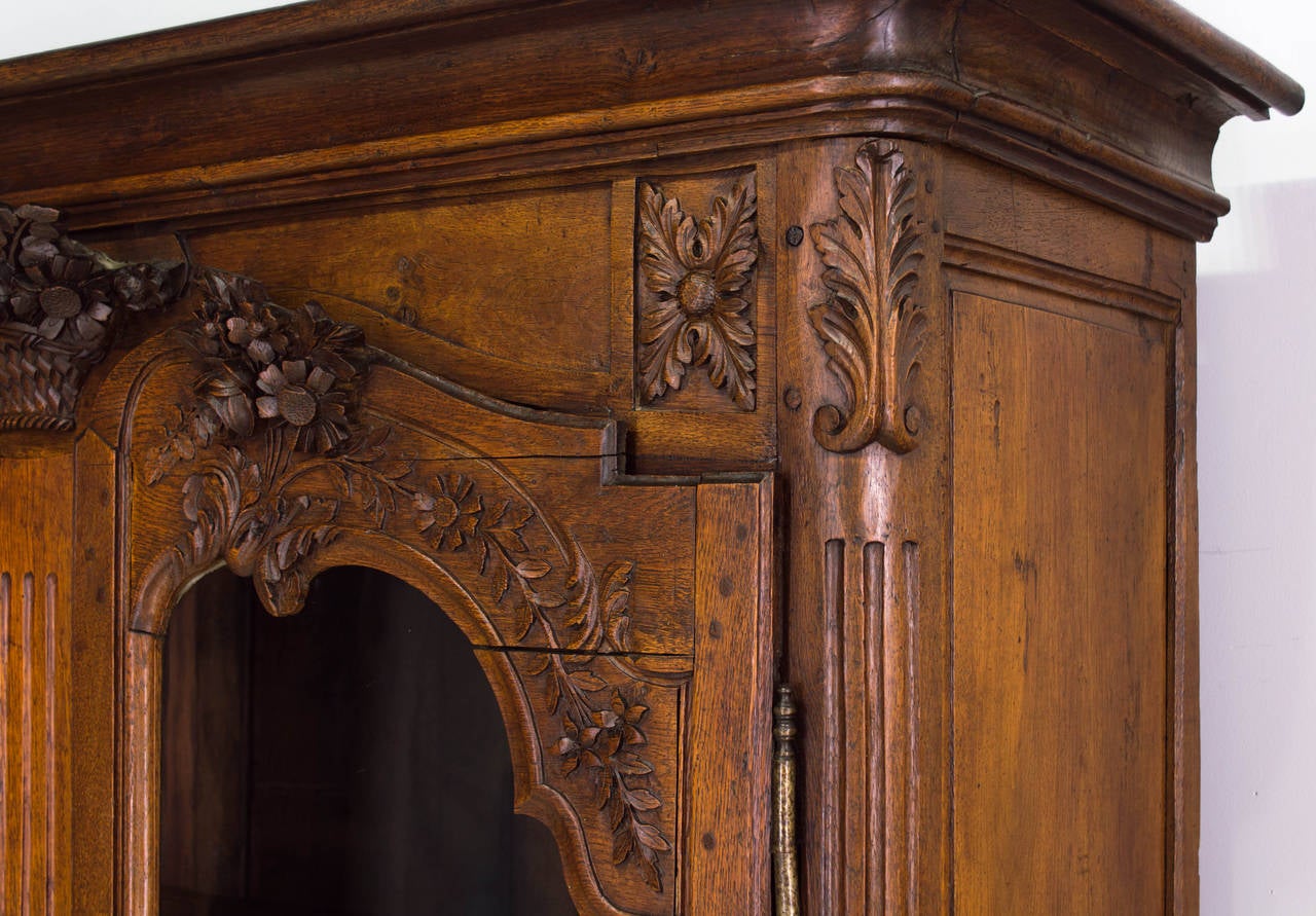 Oak 18th Century Country French Buffet à Deux Corps