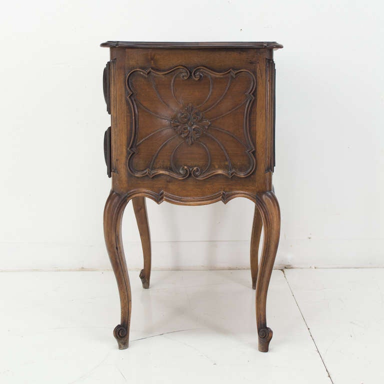 19th c.French Louis XV Style Walnut Side Table 3