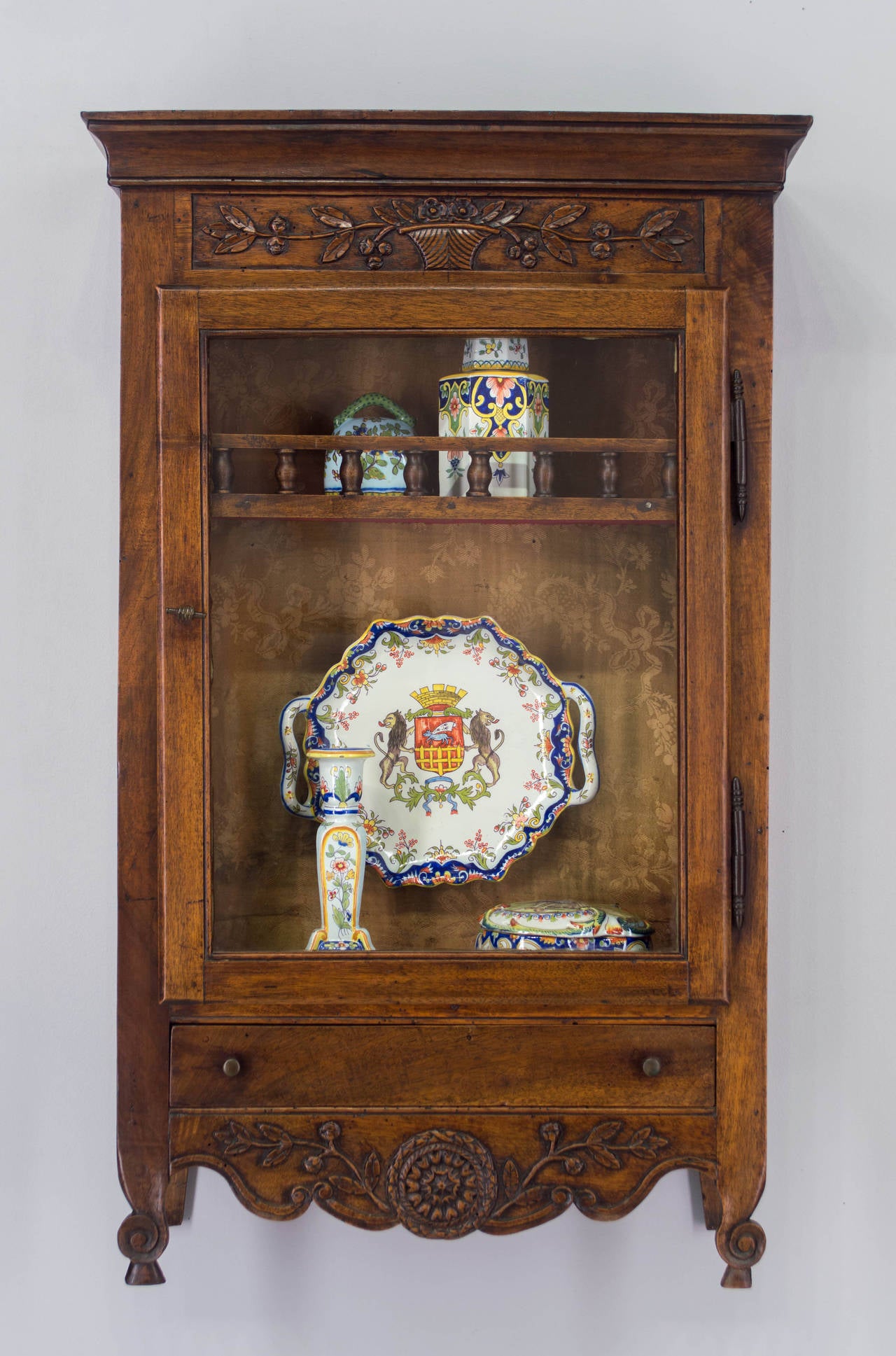 Hand-Carved 18th Century French Louis XV Verrio or Display Cabinet