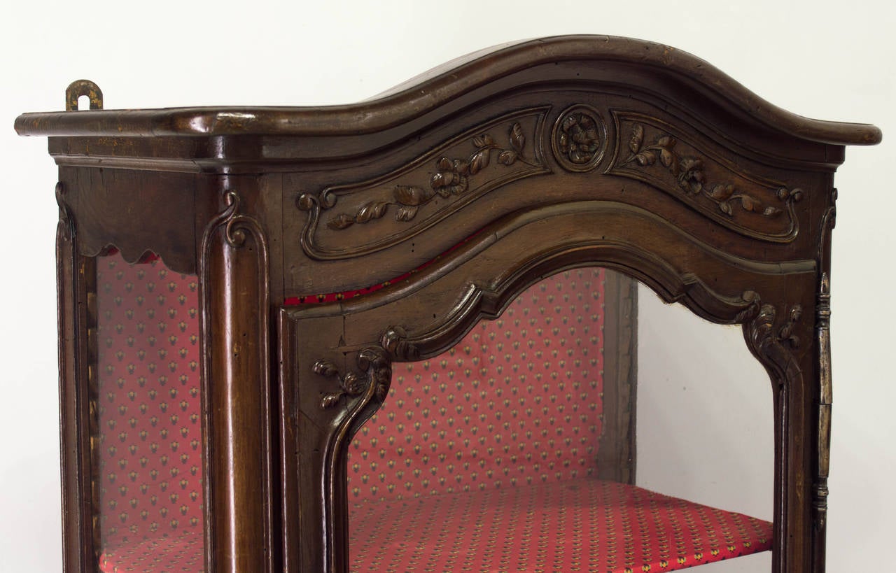 19th Century Louis XV Style Provençal Verrio or Display Cabinet 2