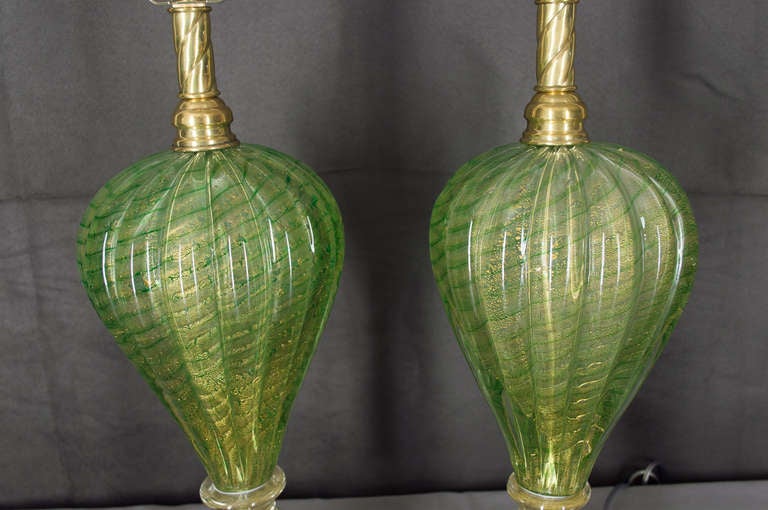 Mid-20th Century Pair of Italian Murano Glass Lamp