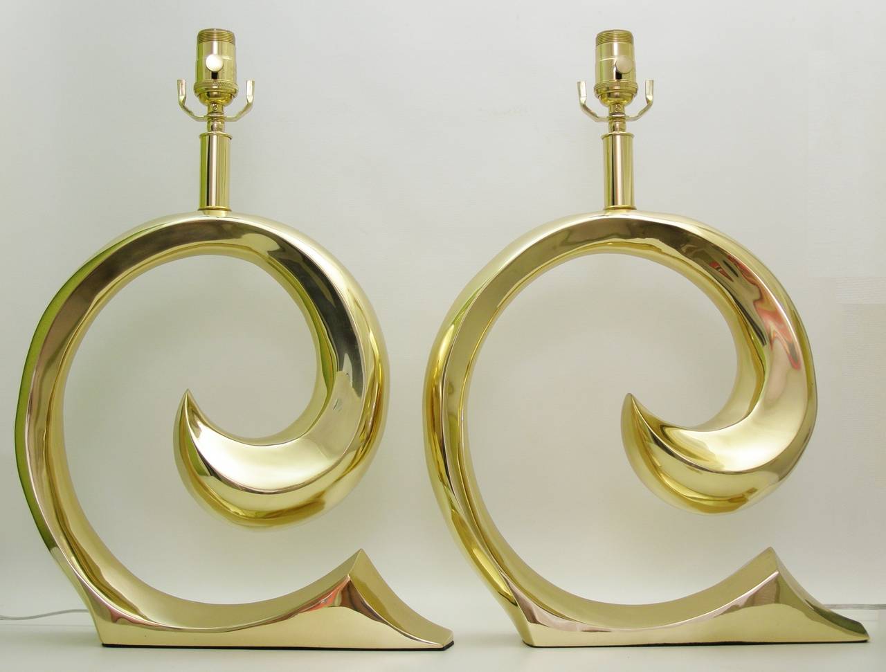 A Pair of Brass Pierre Cardin Table Lamps 4