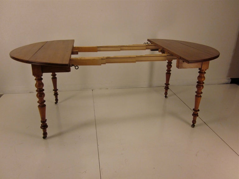 Early 20th French Louis - Philippe Style Dining Table In Good Condition In Winter Park, FL
