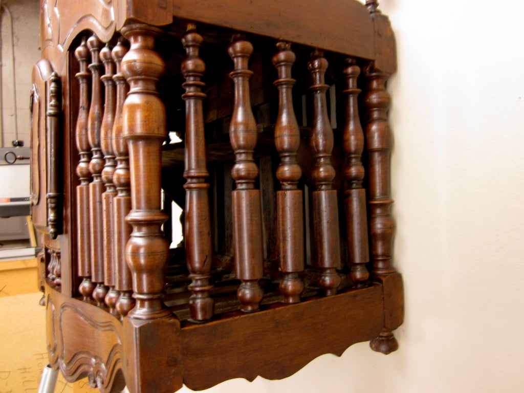 19th Century Provencal Walnut Panetiere