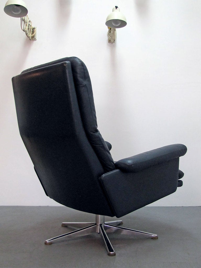 Pair of De Sede Leather Lounge Chairs 1
