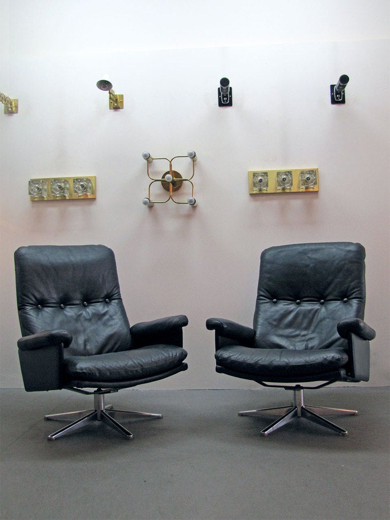 Pair of De Sede Leather Lounge Chairs 3