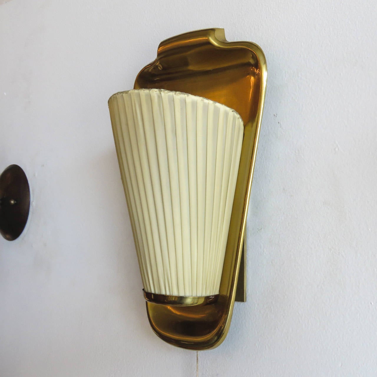 Pair of 1950s German Wall Lights In Excellent Condition In Los Angeles, CA