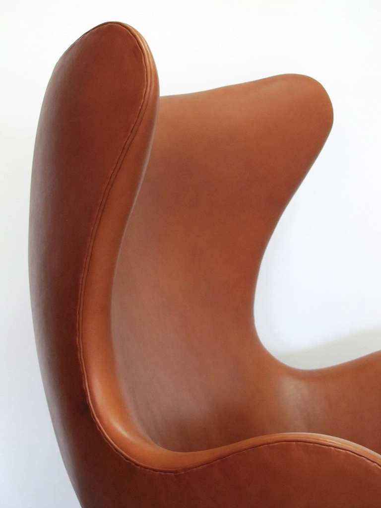 Arne Jacobsen Egg Chair 1