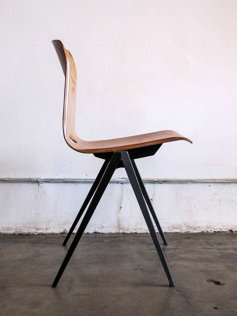 Six Industrial Chairs In Excellent Condition In Los Angeles, CA