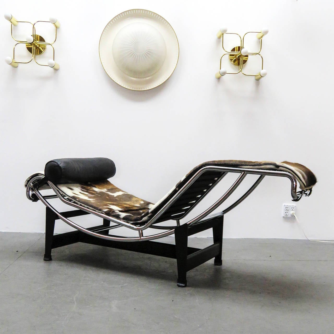 Mid-20th Century LC4 Chaise by Le Corbusier